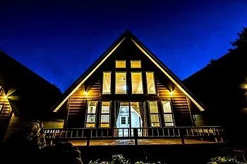 Brown Cabin Jeju 0*,